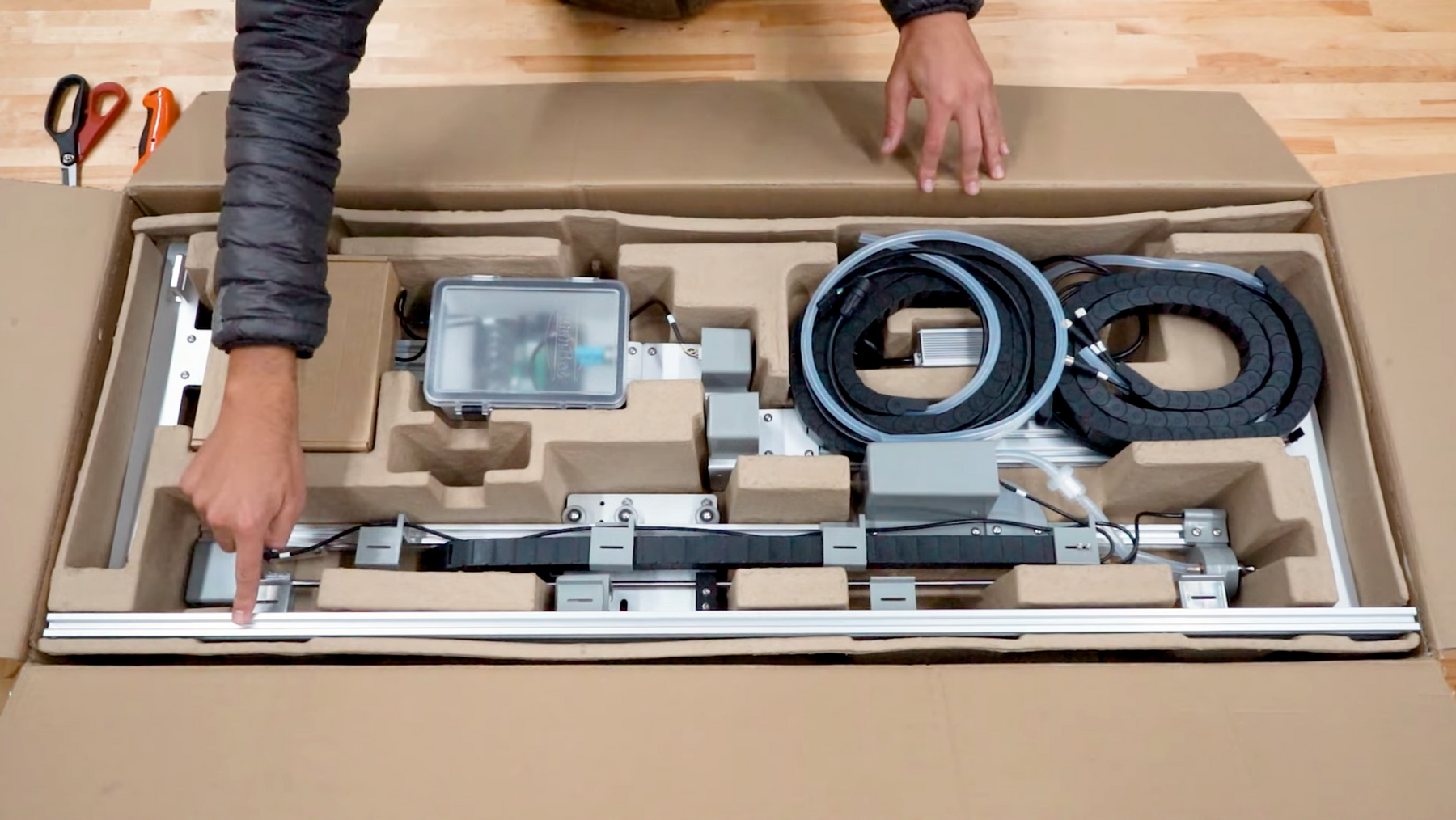 Farmbot Express FarmBot Express v1.1 Unboxing and Assembly